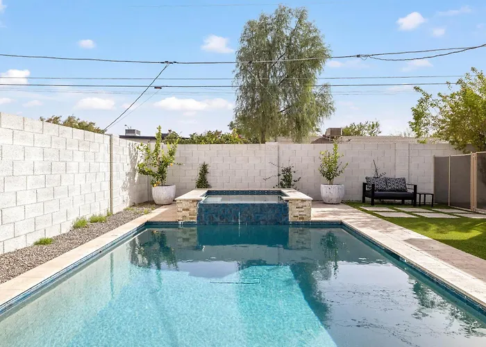 Moody Modern Desert Retreat - Backyard Bliss Awaits * Scottsdale